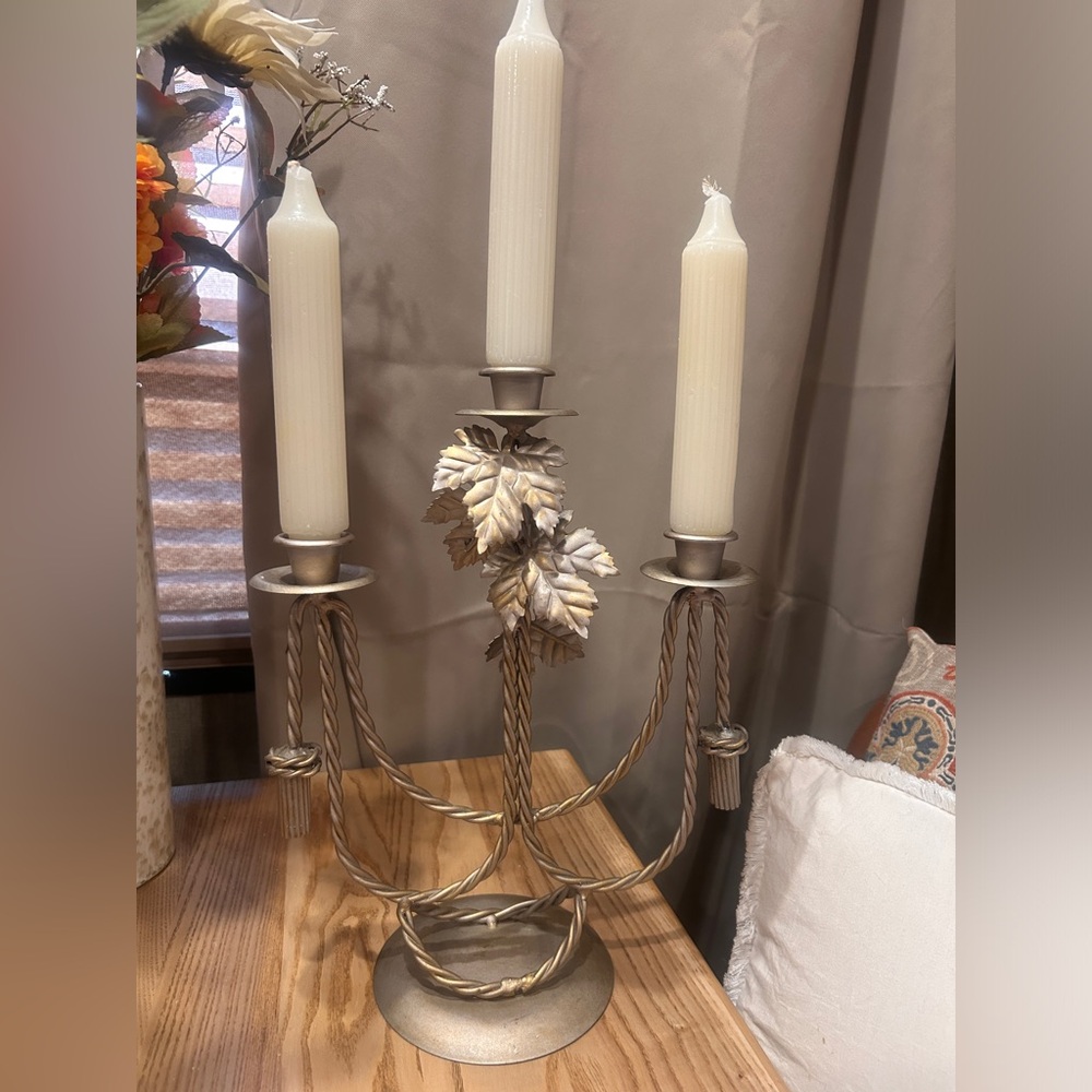Maple leaf metal candelabra